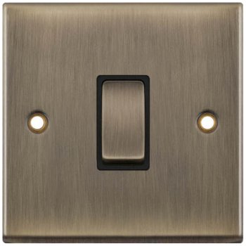 Selectric 7M-Pro Antique Brass 1 Gang 10A Intermediate Switch with Black Insert