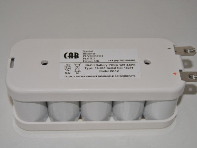 10/4500DH-E 12V 4500MA Flange Pack  C027 Connector