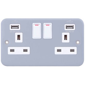 Selectric Metal Clad 2 Gang 13A Switched Socket with USB Outlet