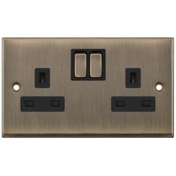 Selectric 7M-Pro Antique Brass 2 Gang 13A Switched Socket with Black Insert