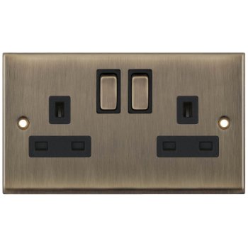 Selectric 7M-Pro Antique Brass 2 Gang 13A DP Switched Socket with Black Insert
