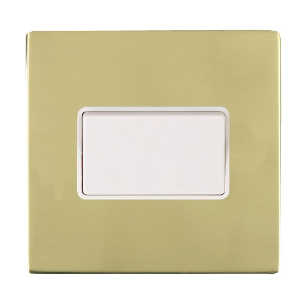 Hamilton 81CTPWH-W - Sher CFX PB 10A Triple Pole Rkr WH