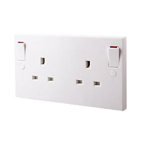 BG 922DPOB 2 Gang 13 Amp Switched Socket With Outer Edge Switches - BG - sparks-warehouse