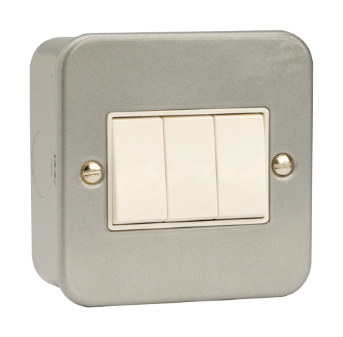 Scolmore CL013 - 10AX 3 Gang 2 Way Plate Switch Essentials Scolmore - Sparks Warehouse