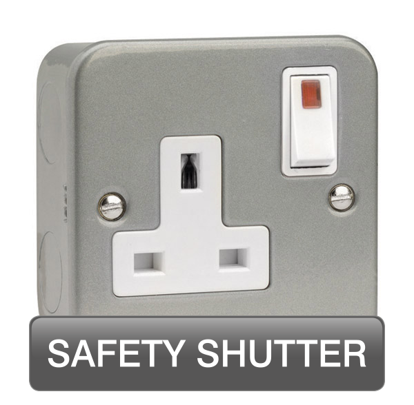 Scolmore CL1835 Essentials Metal Clad 250v 1g 13a Dp Sw Skt W/neon  Scolmore - Sparks Warehouse