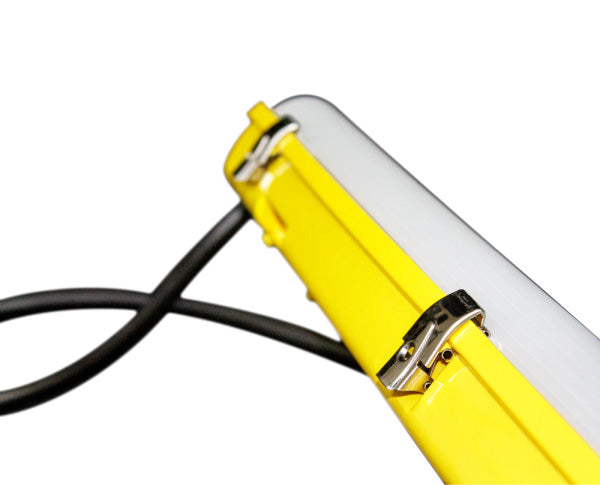 Luceco LSLCL6019W1V 110V Climate 600mm 1900lm 19W 6000k Standard Wire-In Site Lighting Luceco - Sparks Warehouse